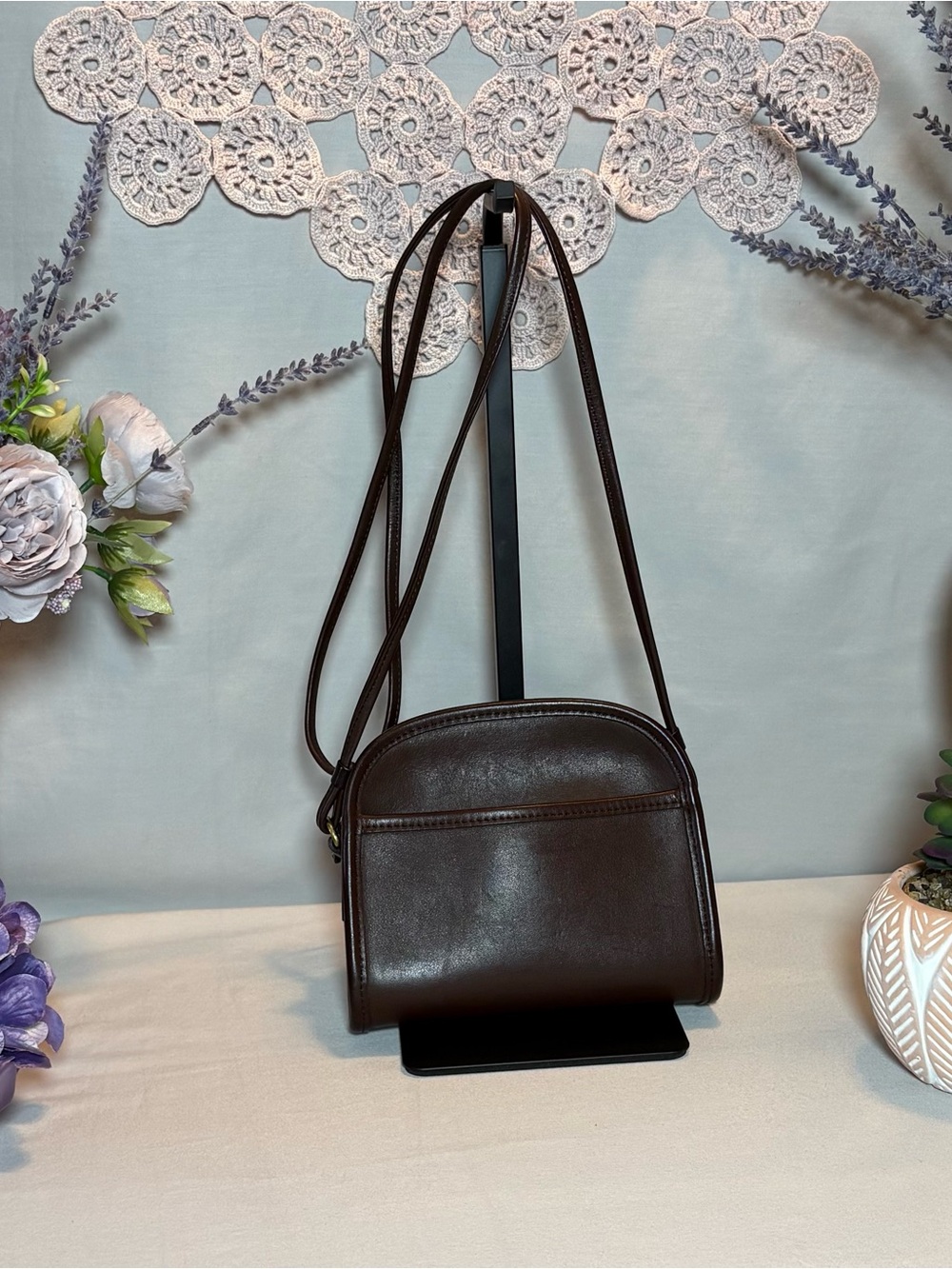 Classic Vintage 1997 Abbie Dark Brown Women's Crossbody Bag
